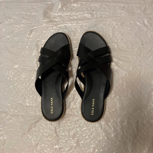 Cole Haan Grand 360 Black Leather Sandals - Picture 1 of 7
